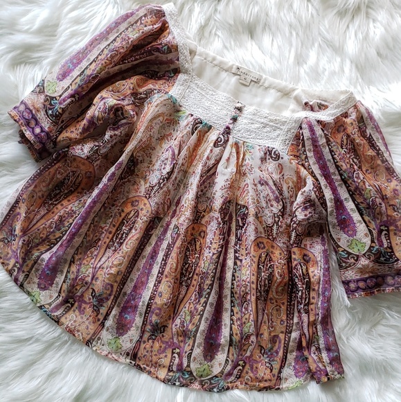 Forever 21 Tops - Twenty One boho paisley top